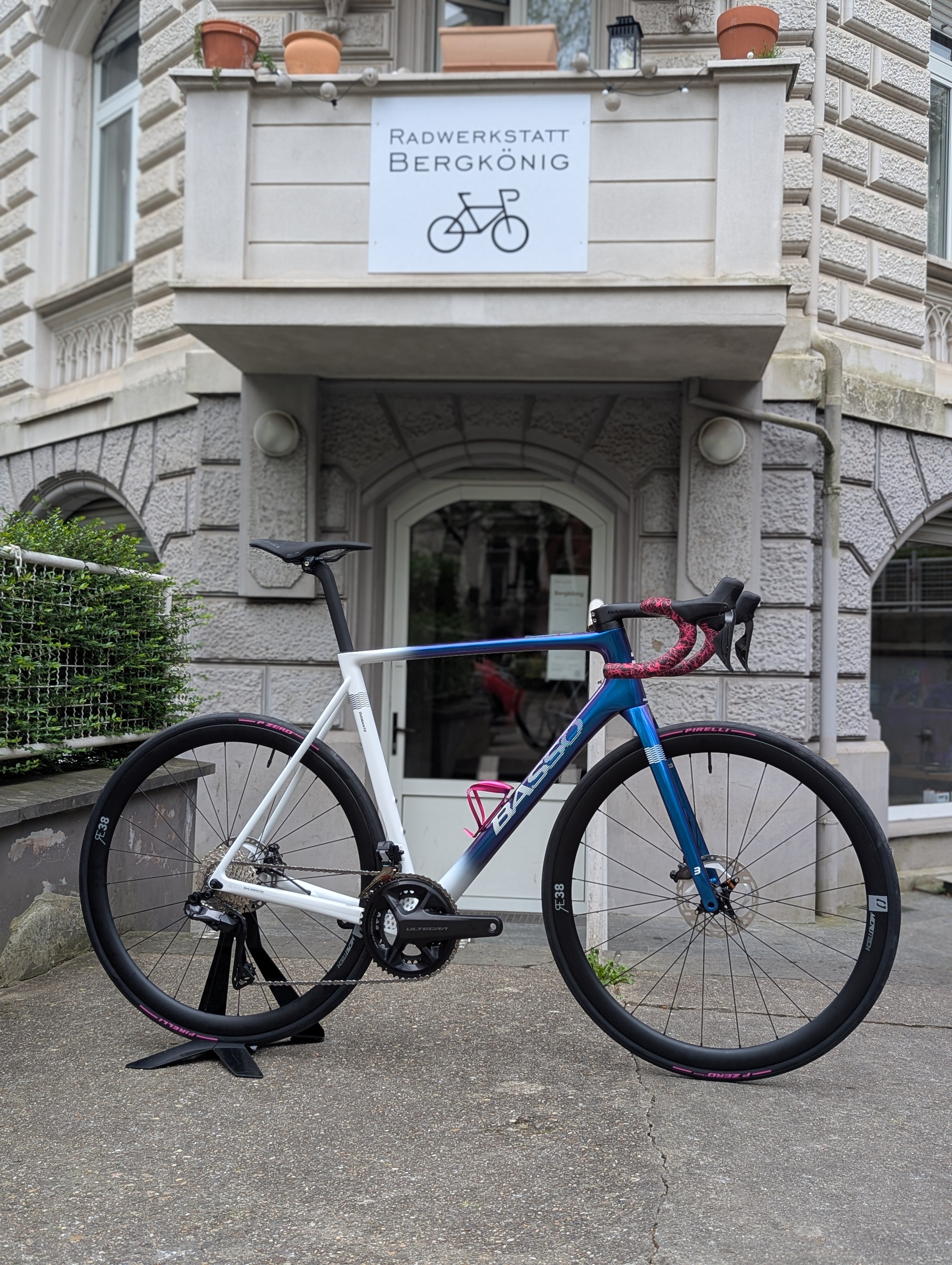 Bergkönig I Bike Repair & Coffee